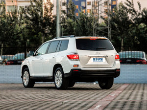 2012款3.5L 七座四驱豪华版 左后45度