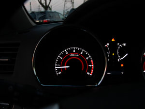 2012款3.5L 七座四驱豪华版 中控区