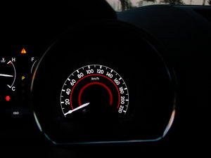 2012款3.5L 七座四驱豪华版 中控区