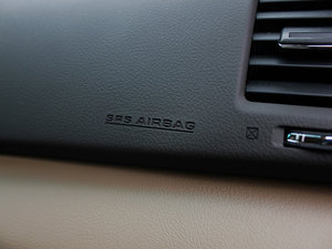 2012款2.7L 五座两驱精英版 空间座椅