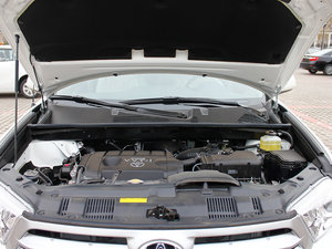 2012款2.7L 五座两驱精英版 发动机
