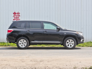2012款2.7L 五座两驱运动版 整体外观