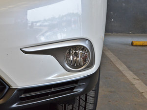 2012款2.7L 七座两驱精英版 前雾灯