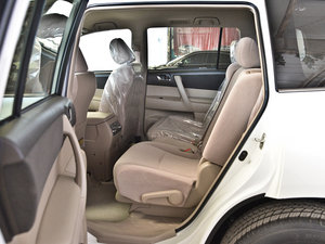 2012款2.7L 七座两驱精英版 后排空间