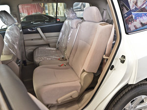 2012款2.7L 七座两驱精英版 后排座椅