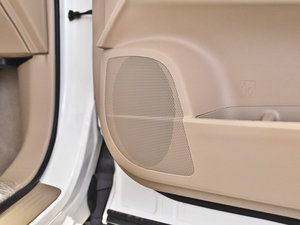 2012款2.7L 七座两驱精英版 中控区