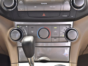 2012款2.7L 七座两驱精英版 空调调节