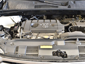 2012款2.7L 七座两驱精英版 发动机