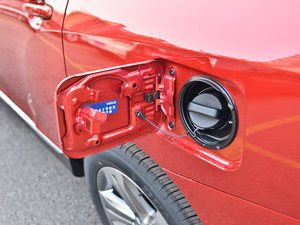 2012款2.7L 七座两驱豪华版 油箱盖