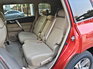2012款2.7L 七座两驱豪华版 后排座椅