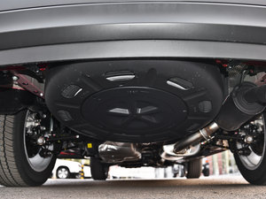 2012款2.7L 七座两驱豪华版 备胎