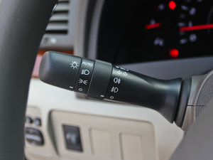2013款200E 经典精英版 中控区