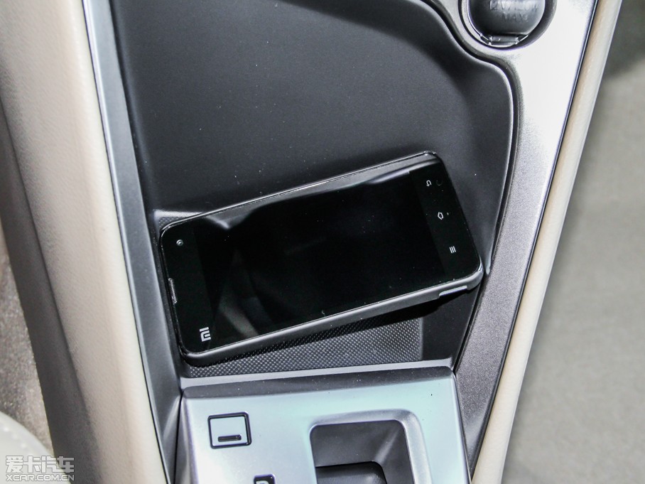 2014YARiS L  1.5GS ԄJӰ