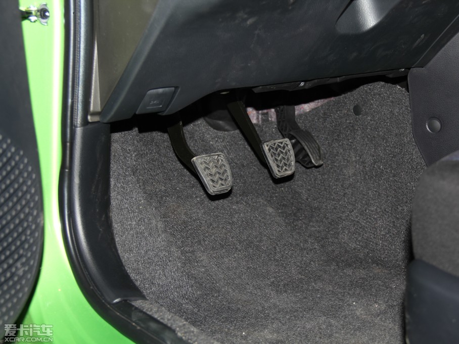 2014YARiS L  1.5G քńӰ