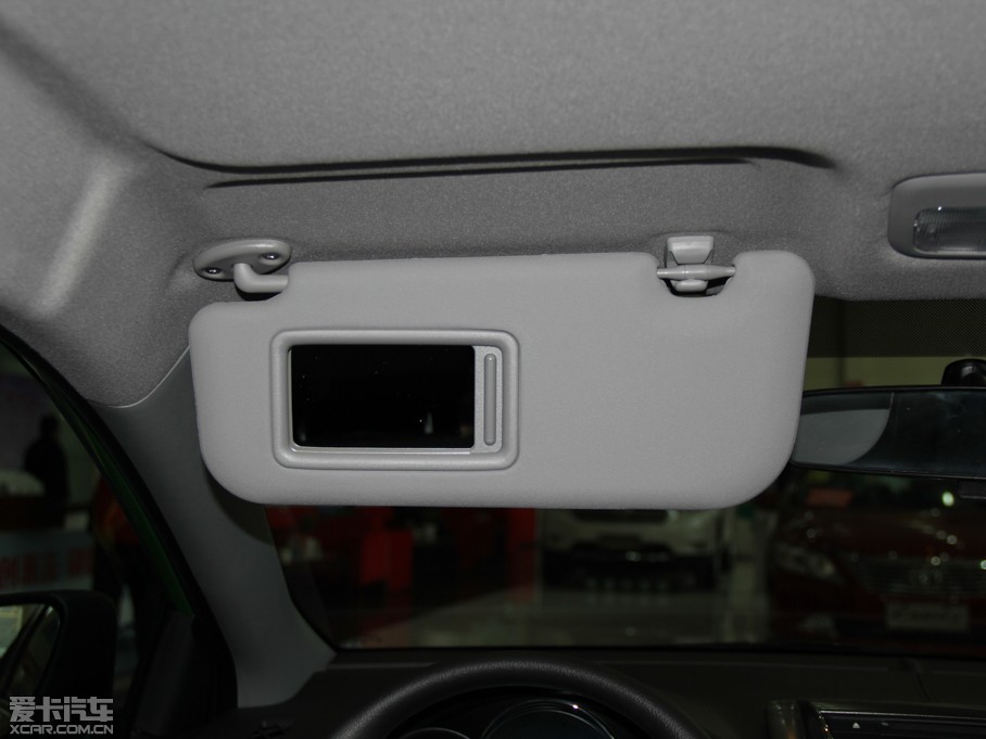 2014YARiS L  1.5G քńӰ