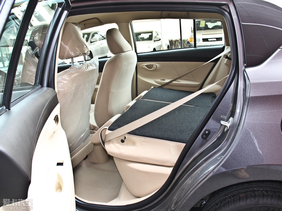 2014YARiS L  1.3E ԄȄӰ