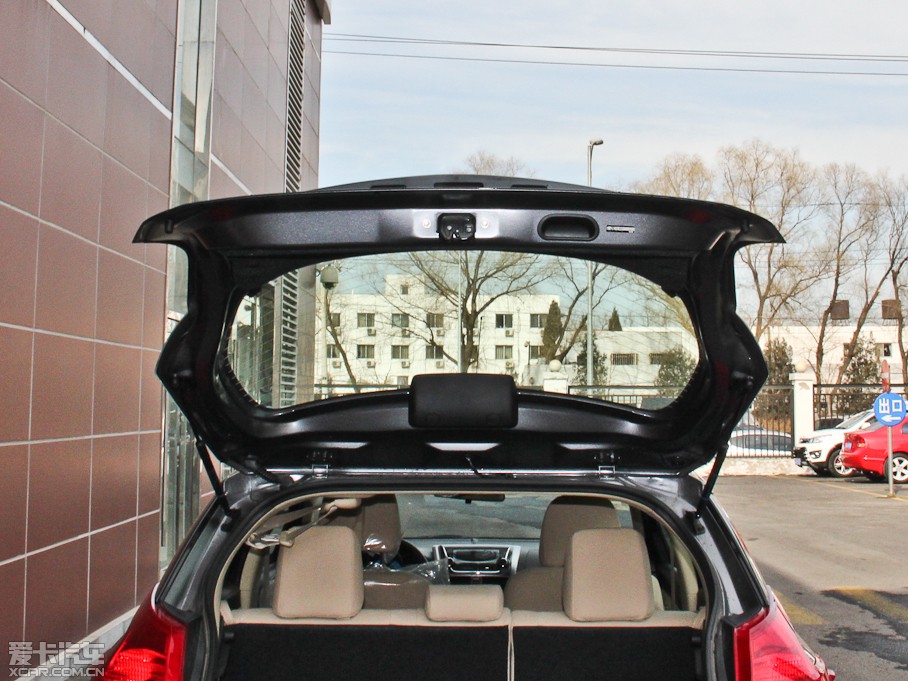 2014YARiS L  1.3E ԄȄӰ