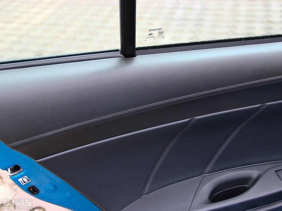 2014YARiS L  1.3E ԄȄӰ