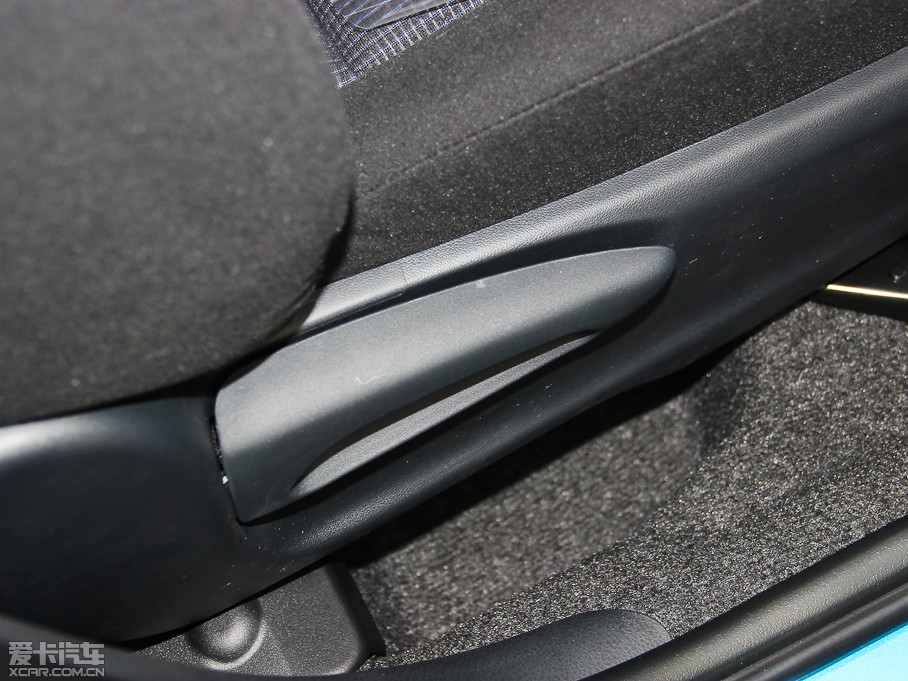 2014YARiS L  1.3E ԄȄӰ