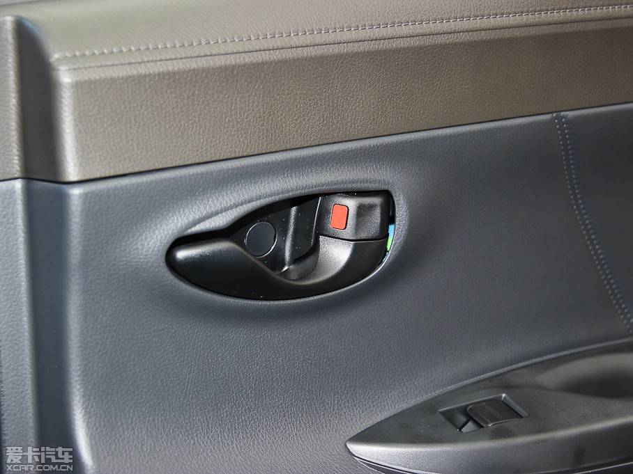 2014YARiS L  1.3E ԄȄӰ