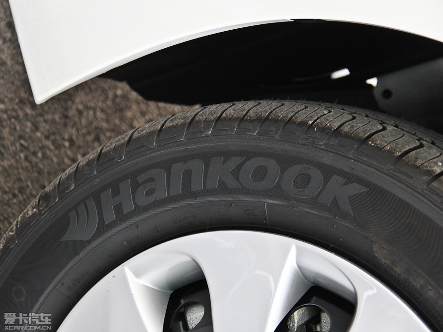 2014��YARiS L ���� 1.3E �ք��ȄӰ�