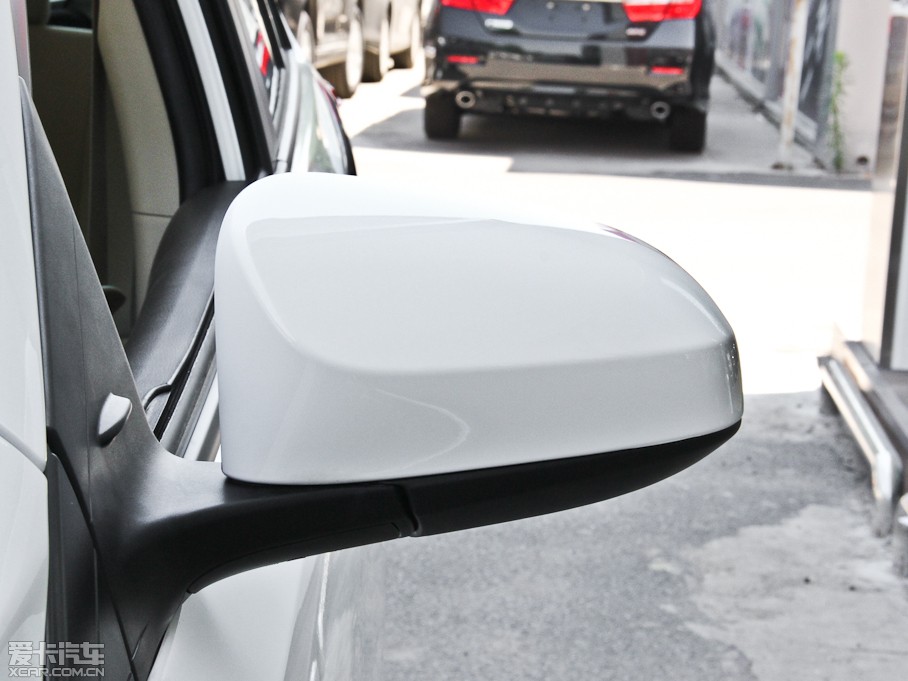 2014��YARiS L ���� 1.3E �ք�(d��ng)�Ȅ�(d��ng)��