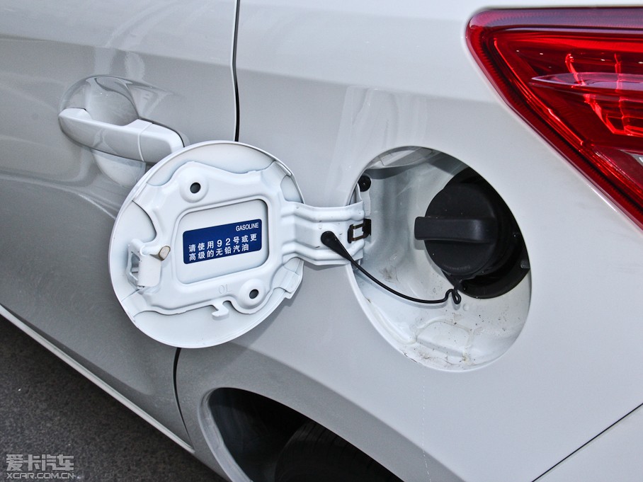 2014YARiS L  1.3E քȄӰ