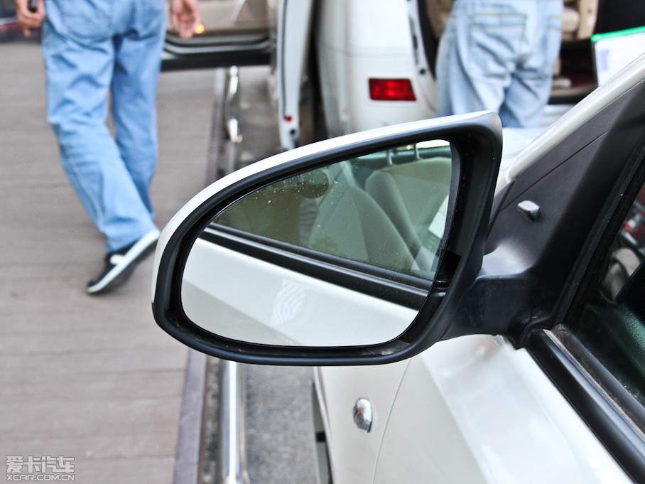 2014YARiS L  1.3E քȄӰ