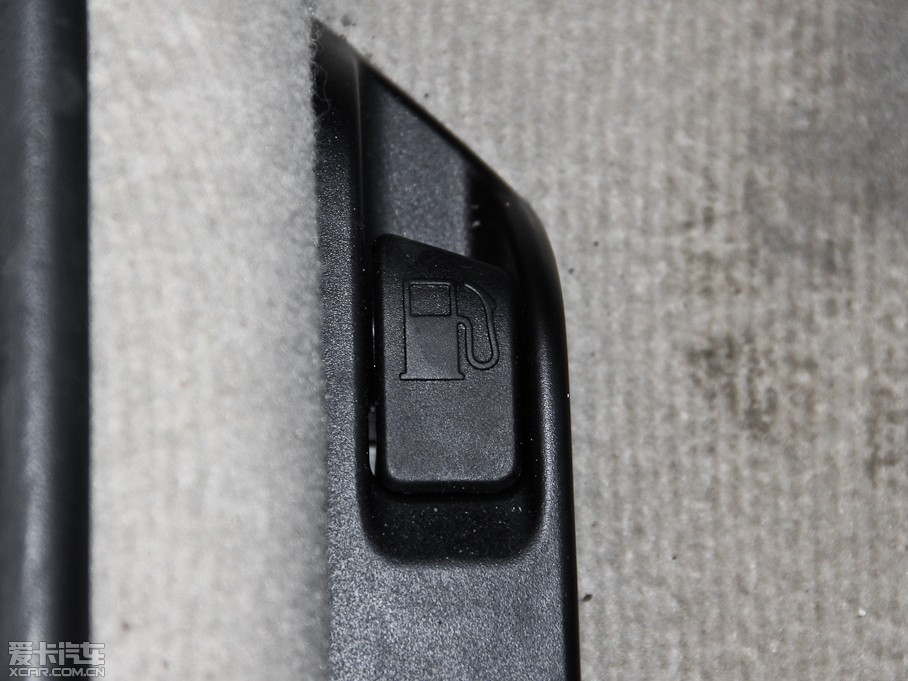 2014YARiS L  1.3E ք(dng)Ȅ(dng)