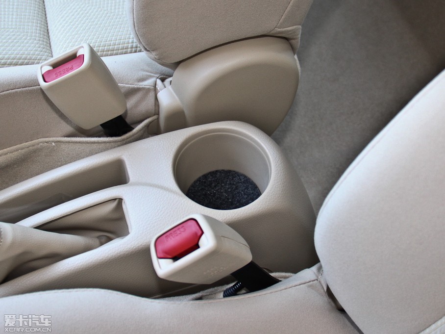 2014YARiS L  1.3E քȄӰ