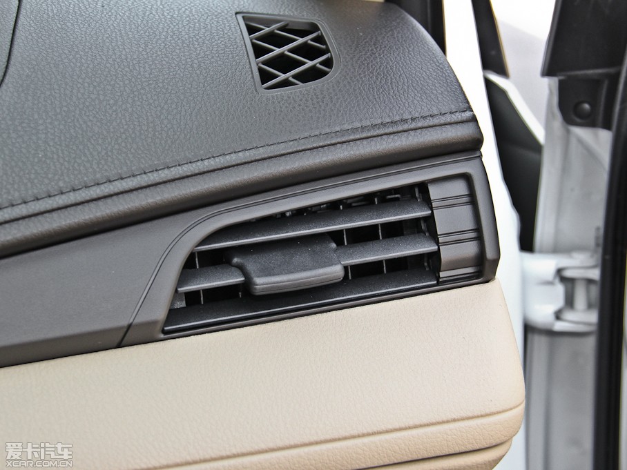 2014YARiS L  1.3E քȄӰ