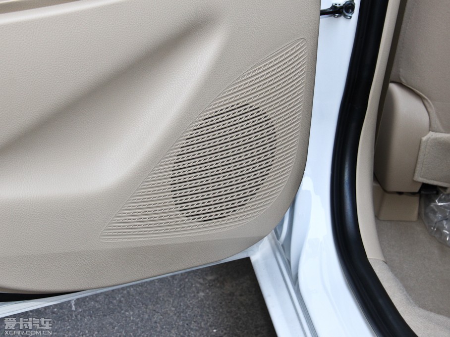 2014YARiS L  1.3E ք(dng)Ȅ(dng)