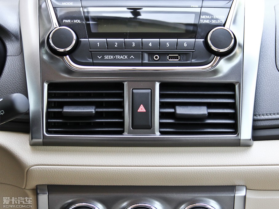 2014YARiS L  1.3E քȄӰ