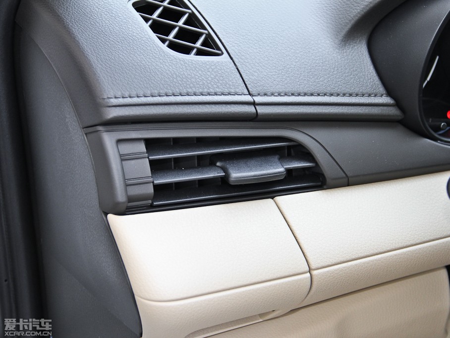 2014YARiS L  1.3E քȄӰ