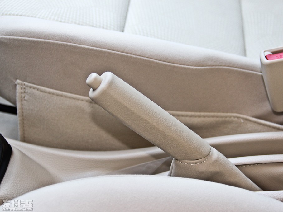 2014YARiS L  1.3E քȄӰ