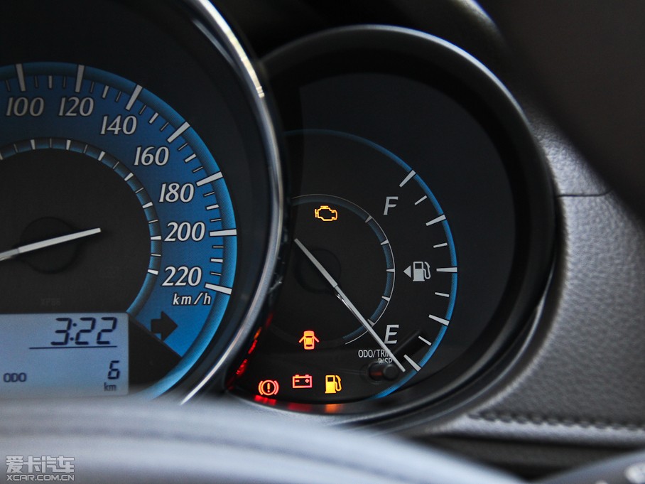 2014YARiS L  1.3E քȄӰ