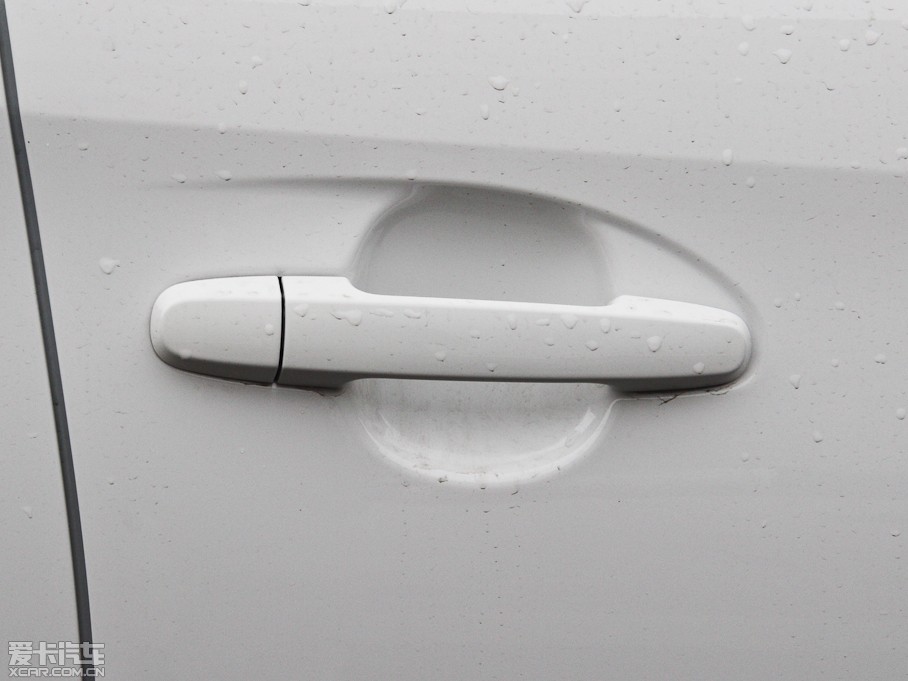 2014YARiS L  1.5G քńӰ