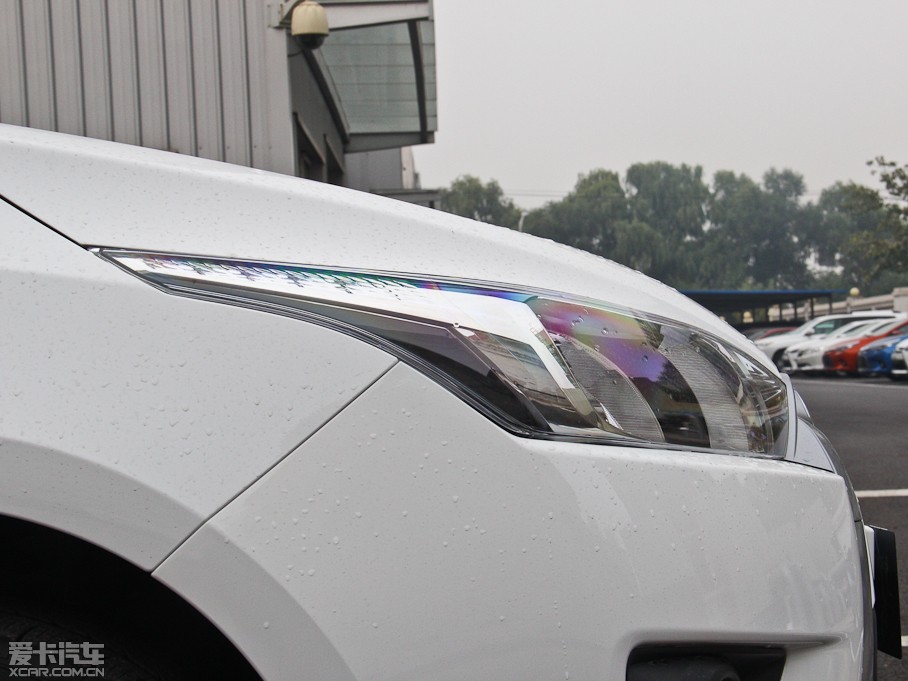 2014YARiS L  1.5G քńӰ