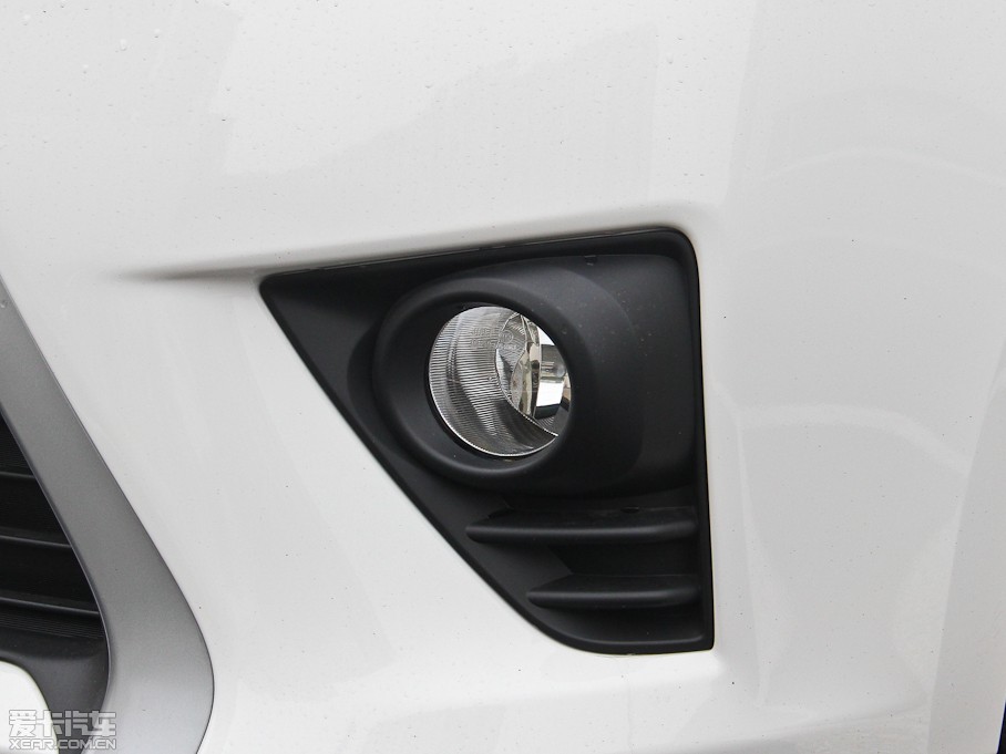 2014YARiS L  1.5G քńӰ