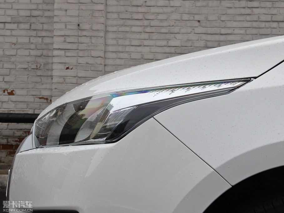 2014YARiS L  1.5G քńӰ