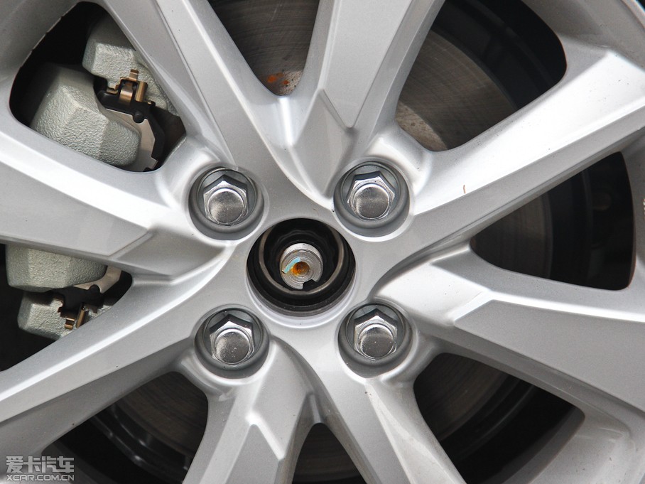 2014YARiS L  1.5G ք(dng)ń(dng)