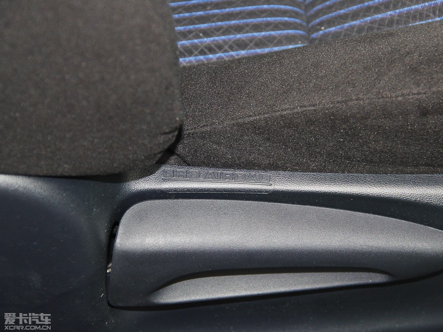 2014��YARiS L ���� 1.5G �ք��ńӰ�