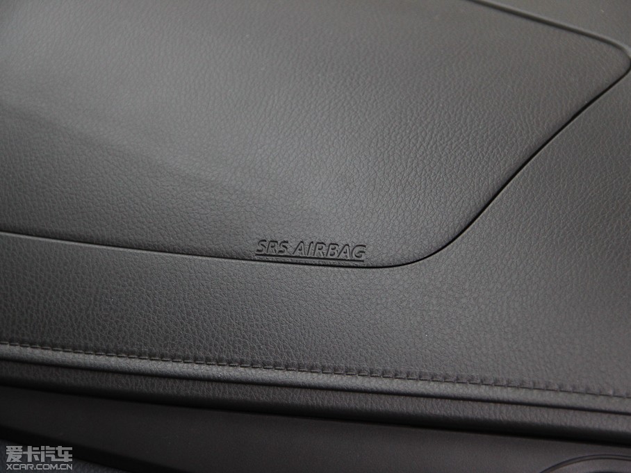 2014��YARiS L ���� 1.5G �ք��ńӰ�