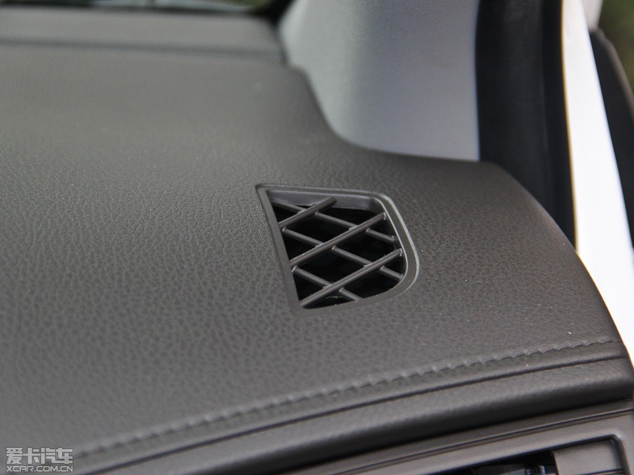 2014��YARiS L ���� 1.5G �ք��ńӰ�