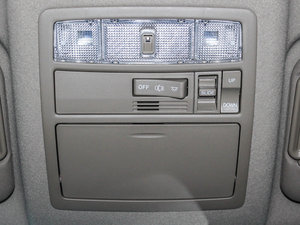 2013款2.7L 七座两驱紫金版 空间座椅