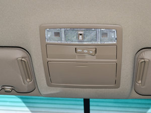 2013款2.7L 五座两驱紫金版 空间座椅