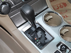 2013款2.7L 五座两驱紫金版 空间座椅