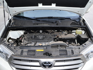 2013款2.7L 五座两驱紫金版 发动机