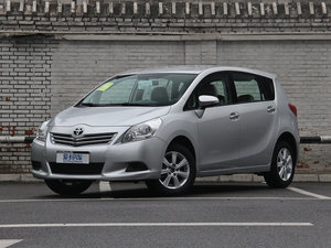 2014款180E 5座CVT精英版 左前45度