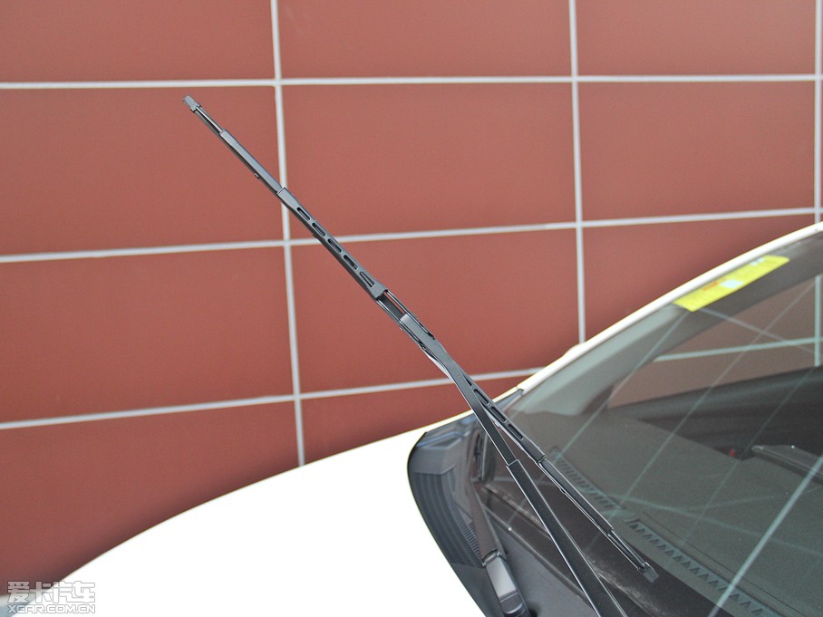 2015YARiS L  1.5E ԄȄӰ